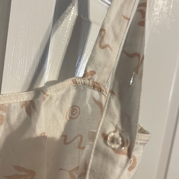 NWT Billabong white crop top with adjustable straps size XS - Picture 10 of 11